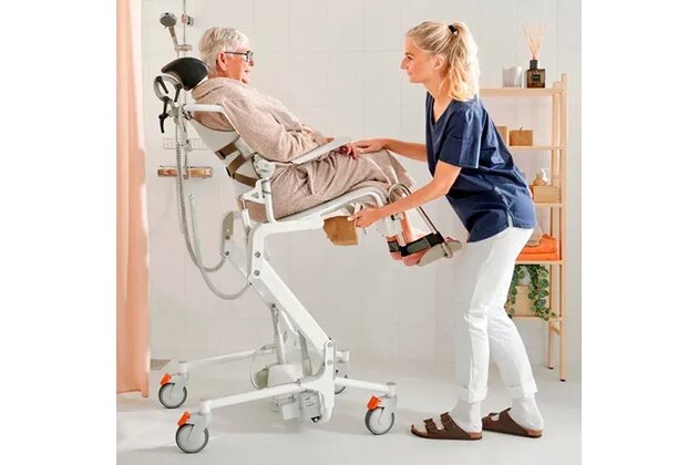 etac-alto-user-carer-hygiene.webp